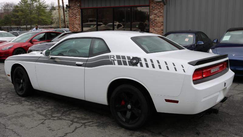 Dodge Challenger 2dr Cpe R/T 2012