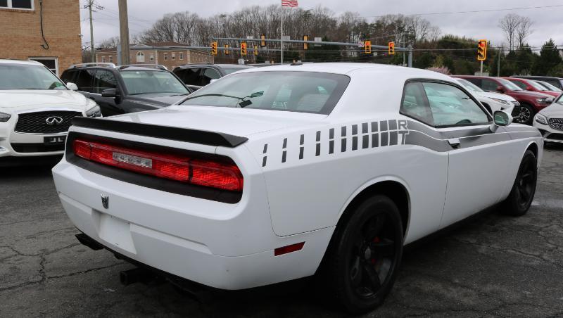 Dodge Challenger 2dr Cpe R/T 2012