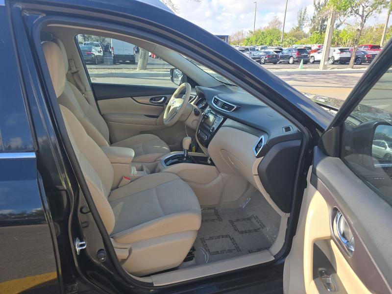 Nissan Rogue FWD 4dr SV 2015