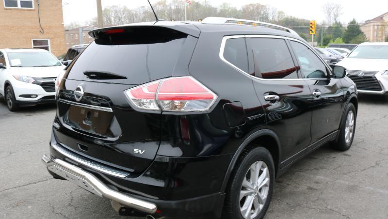 Nissan Rogue FWD 4dr SV 2015