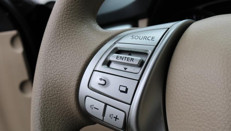 Nissan Rogue FWD 4dr SV 2015