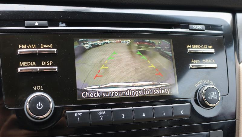 Nissan Rogue FWD 4dr SV 2015