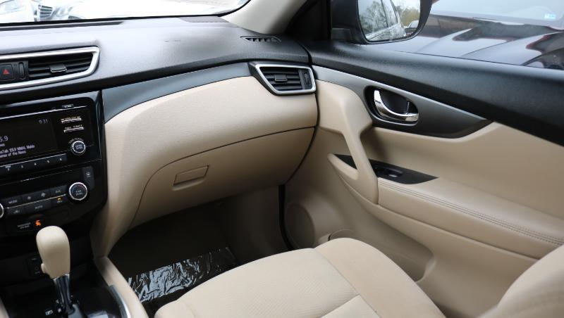 Nissan Rogue FWD 4dr SV 2015