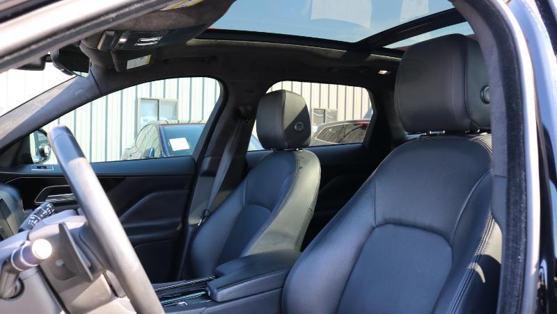 Jaguar F-Pace 25t Premium AWD 2020