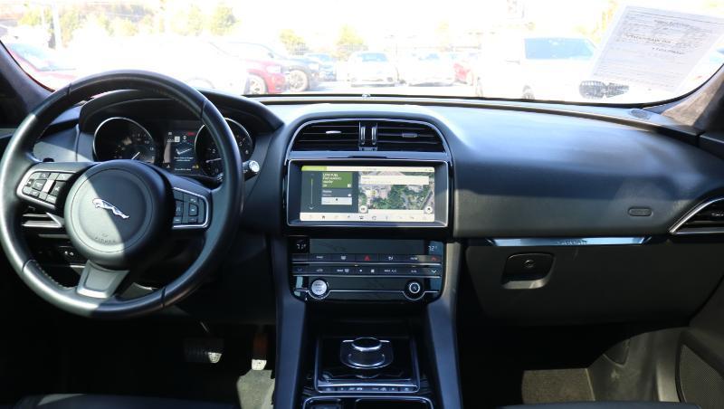 Jaguar F-Pace 25t Premium AWD 2020