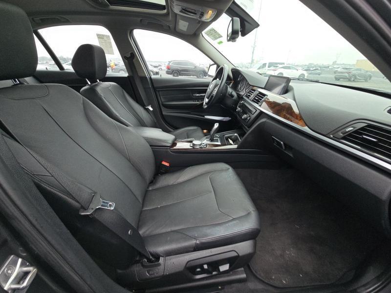 BMW 3 Series 4dr Sdn 328i xDrive AWD SULEV 2015