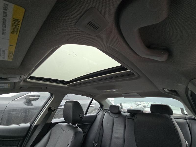 BMW 3 Series 4dr Sdn 328i xDrive AWD SULEV 2015