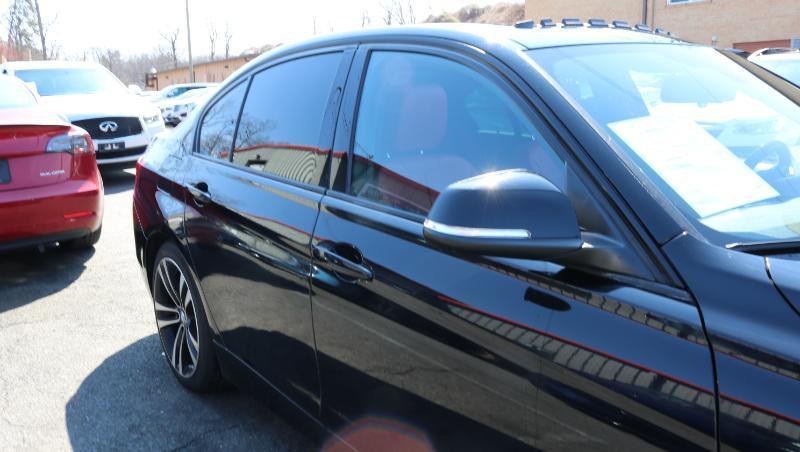 BMW 3 Series 330i Sedan 2018