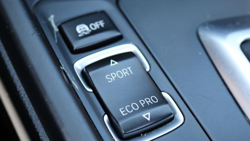 BMW 3 Series 330i Sedan 2018