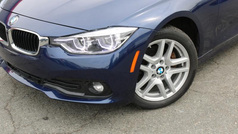 BMW 3 Series 320i xDrive Sedan 2018