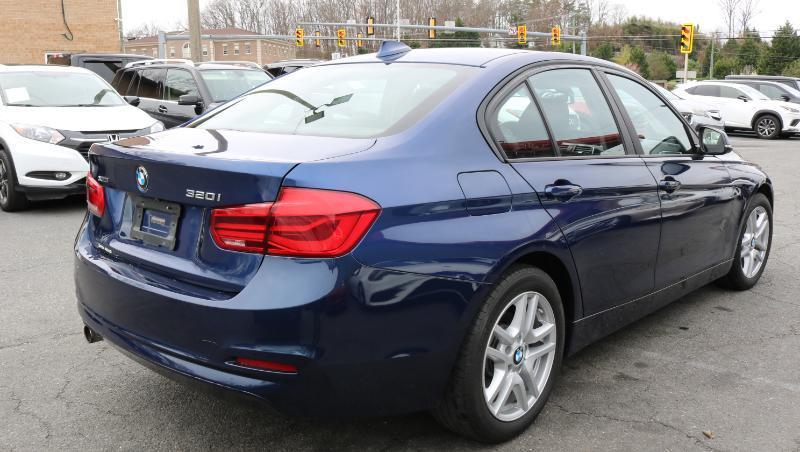 BMW 3 Series 320i xDrive Sedan 2018