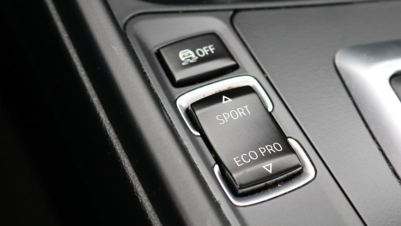 BMW 3 Series 320i xDrive Sedan 2018