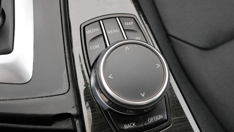 BMW 3 Series 320i xDrive Sedan 2018