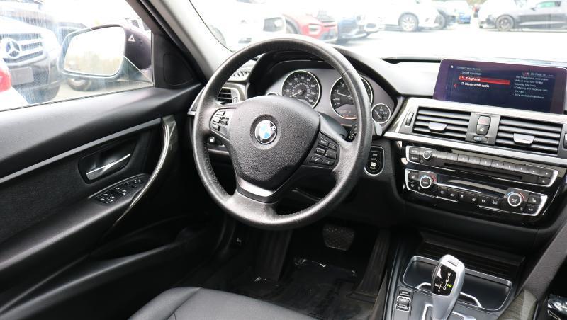 BMW 3 Series 320i xDrive Sedan 2018