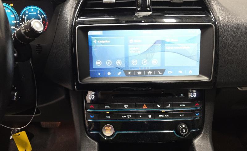 Jaguar F-Pace 25t Prestige AWD 2018