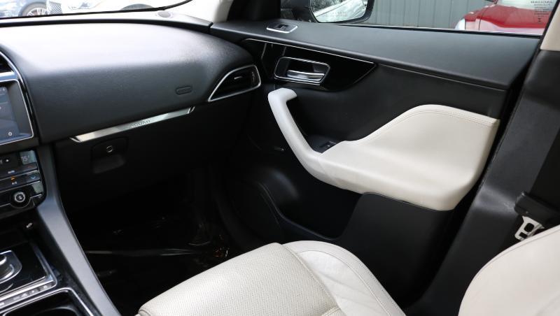 Jaguar F-Pace 25t Prestige AWD 2018