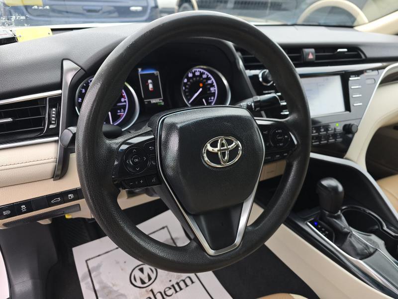 Toyota Camry XLE Auto (Natl) 2018