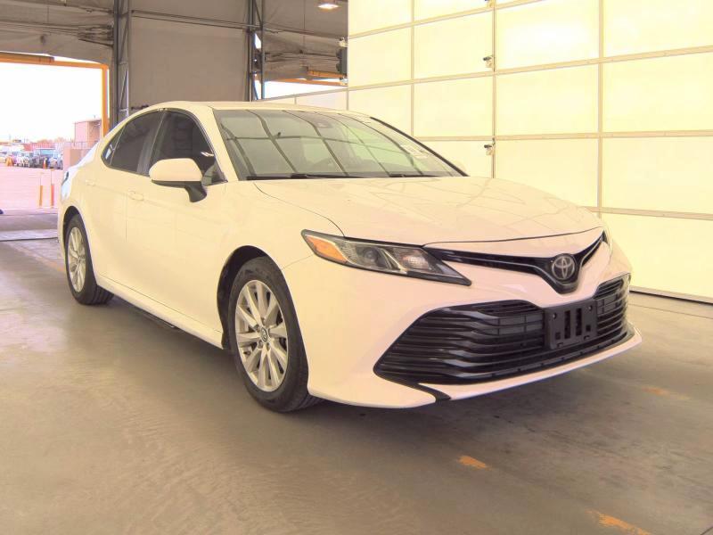 Toyota Camry XLE Auto (Natl) 2018