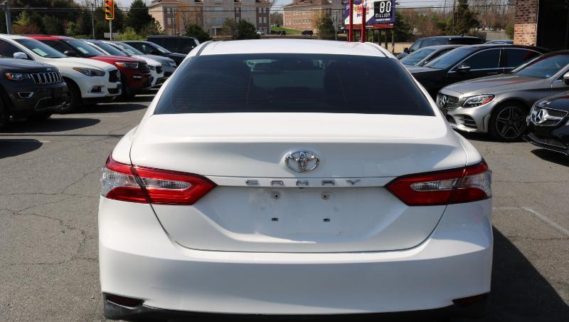 Toyota Camry XLE Auto (Natl) 2018