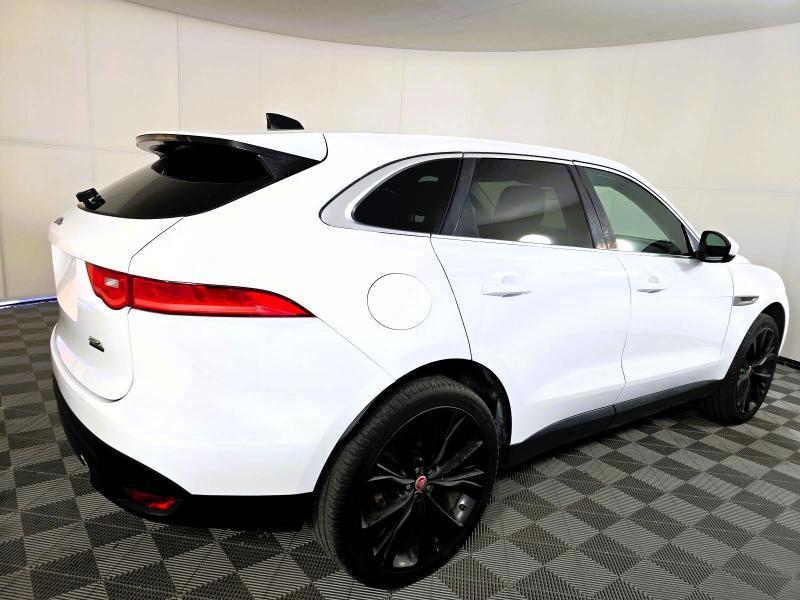 Jaguar F-Pace 25t Premium AWD 2020