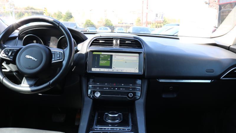 Jaguar F-Pace 25t Premium AWD 2020