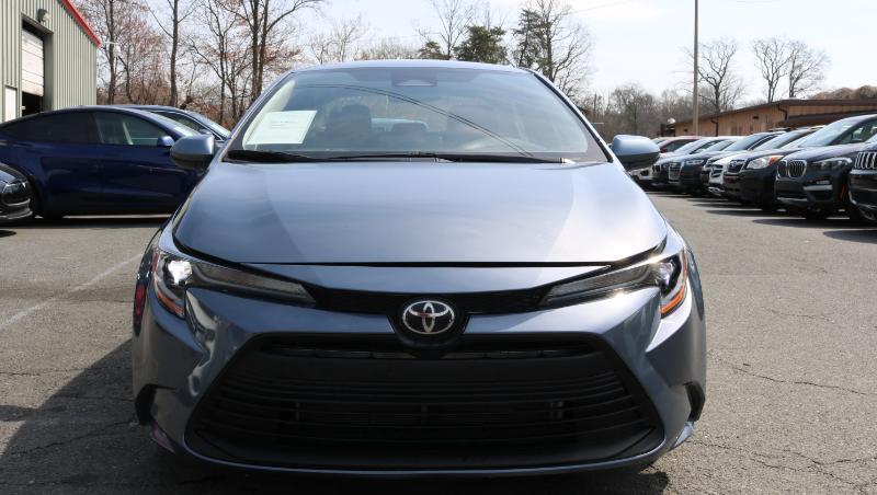 Toyota Corolla LE CVT (Natl) 2024