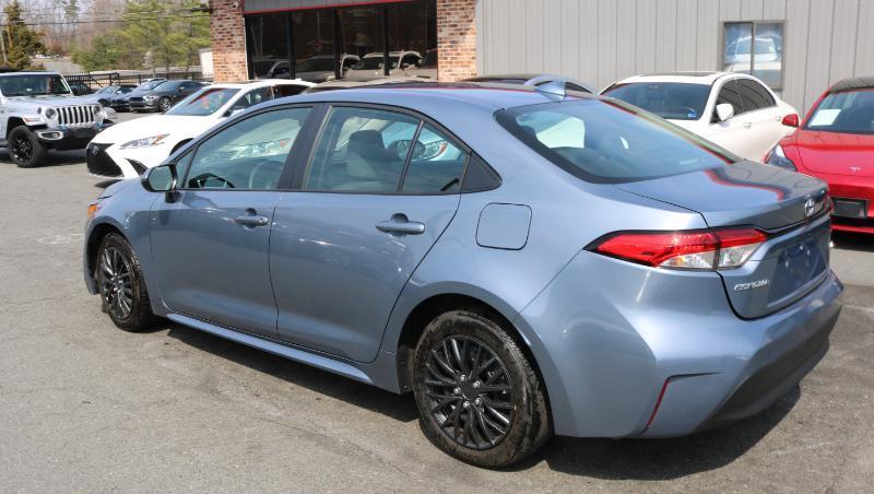 Toyota Corolla LE CVT (Natl) 2024