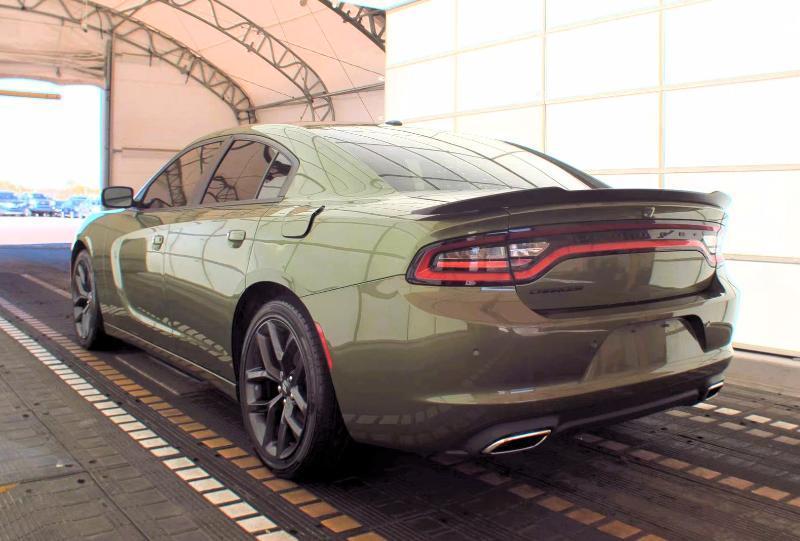 Dodge Charger SXT RWD 2021