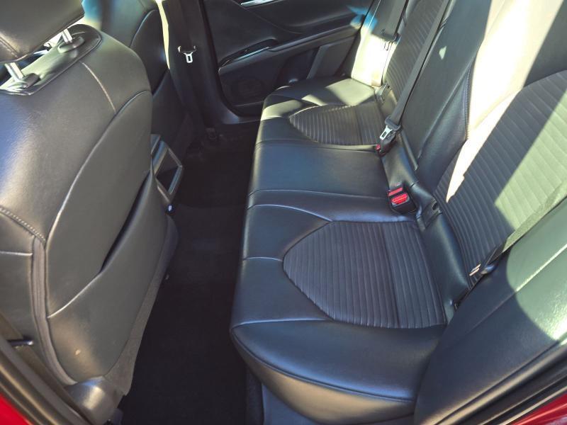 Toyota Camry SE Auto (Natl) 2018