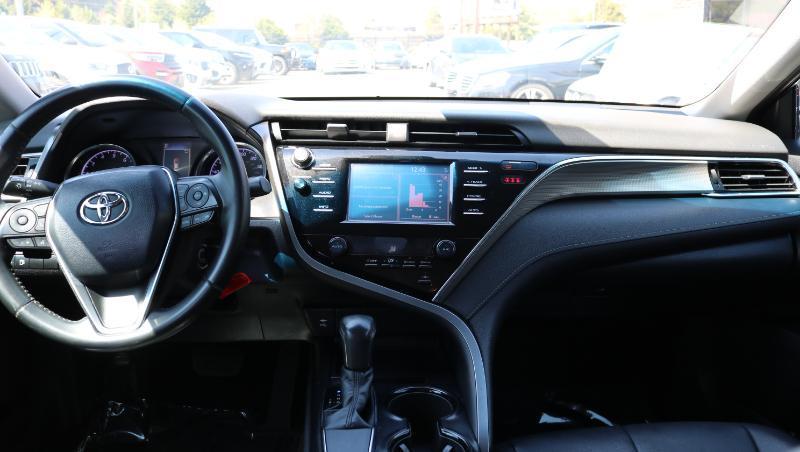 Toyota Camry SE Auto (Natl) 2018