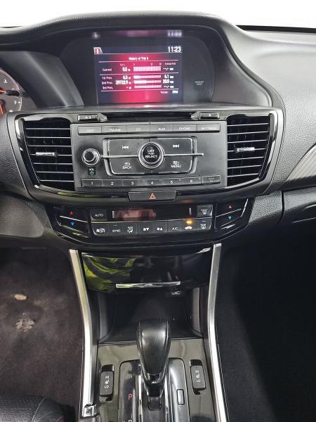 Honda Accord Sedan Sport SE CVT 2017
