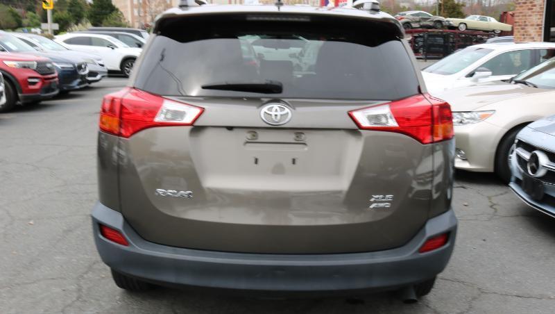 Toyota RAV4 AWD 4dr XLE (Natl) 2013