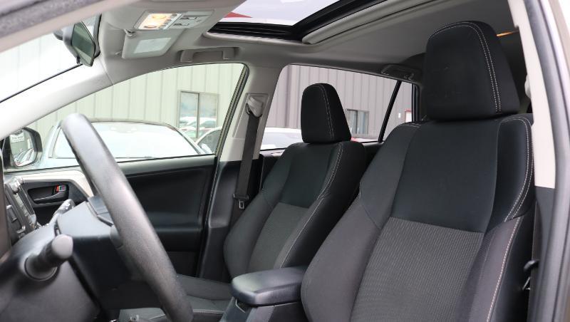 Toyota RAV4 AWD 4dr XLE (Natl) 2013