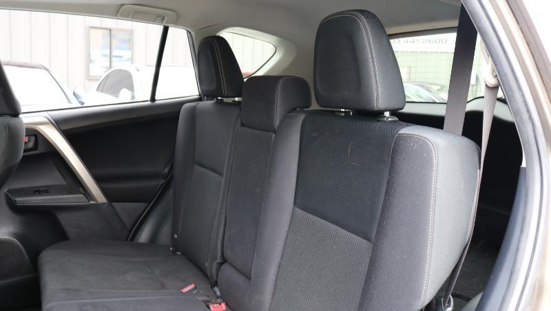 Toyota RAV4 AWD 4dr XLE (Natl) 2013