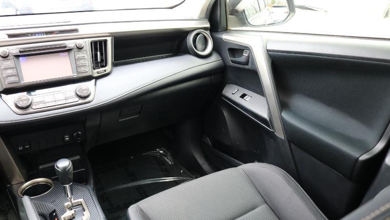 Toyota RAV4 AWD 4dr XLE (Natl) 2013