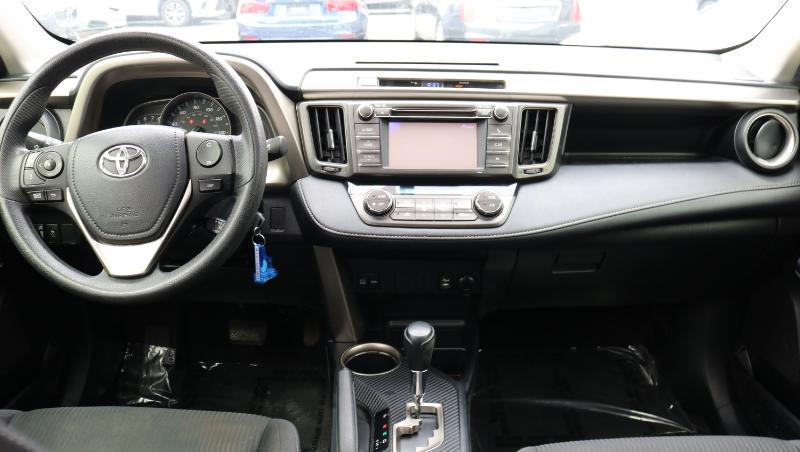 Toyota RAV4 AWD 4dr XLE (Natl) 2013