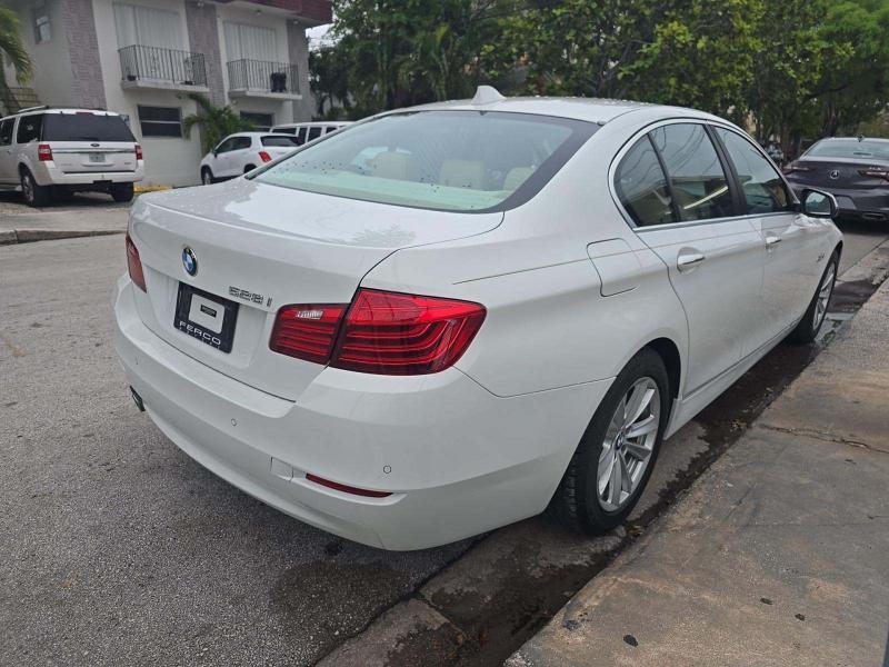 BMW 5 Series 4dr Sdn 528i RWD 2014