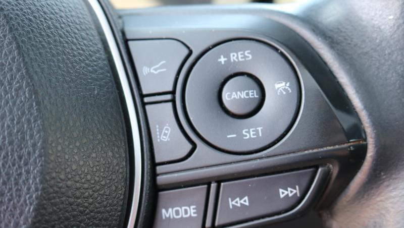 Toyota Corolla SE CVT (Natl) 2020