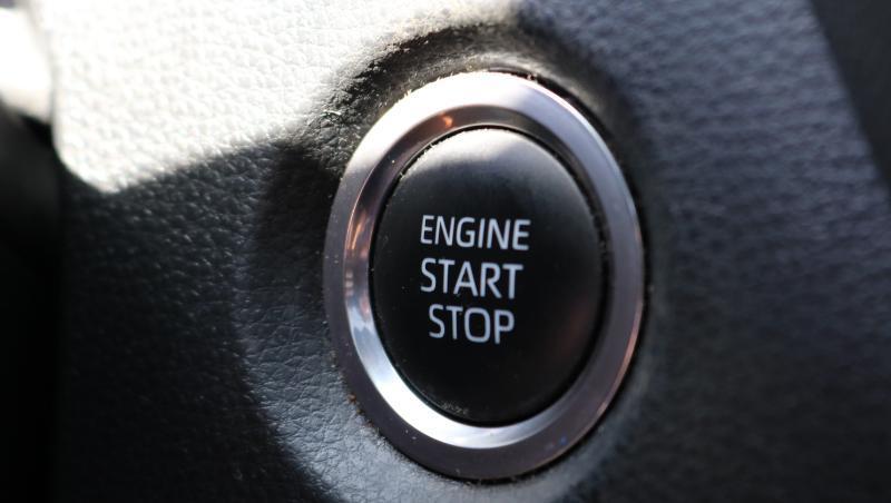 Toyota Corolla SE CVT (Natl) 2020