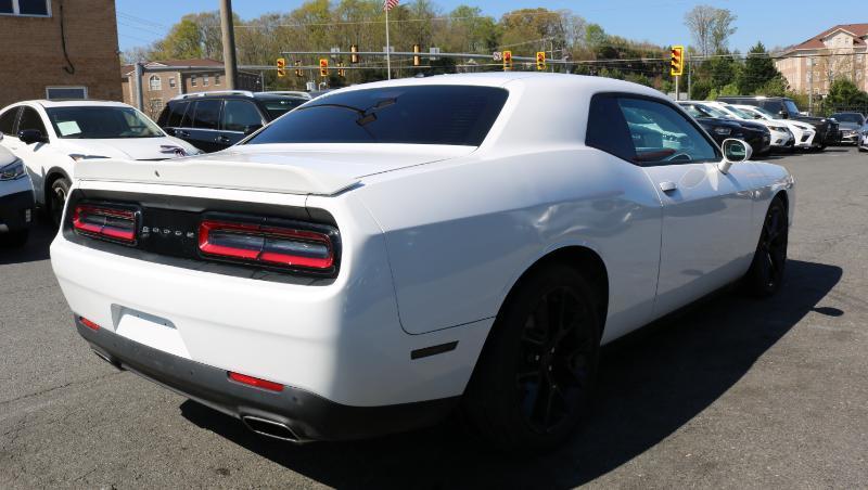 Dodge Challenger GT RWD 2022