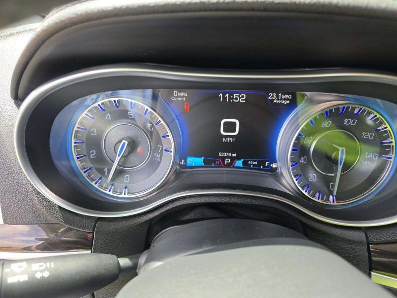 Chrysler 300 4dr Sdn Limited RWD 2015