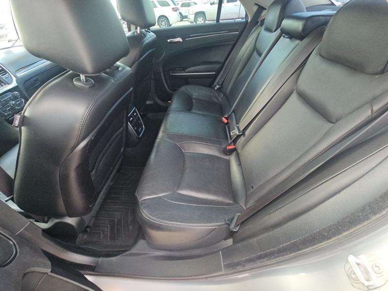 Chrysler 300 4dr Sdn Limited RWD 2015