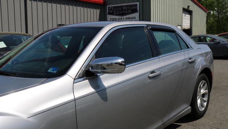 Chrysler 300 4dr Sdn Limited RWD 2015