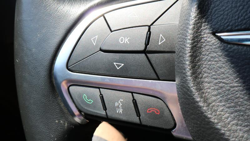 Chrysler 300 4dr Sdn Limited RWD 2015