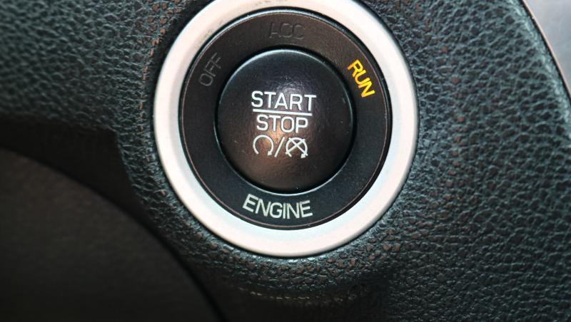 Chrysler 300 4dr Sdn Limited RWD 2015