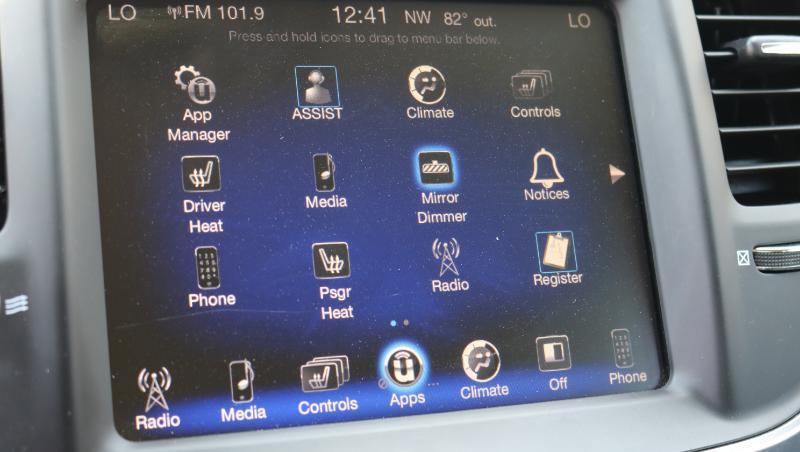 Chrysler 300 4dr Sdn Limited RWD 2015