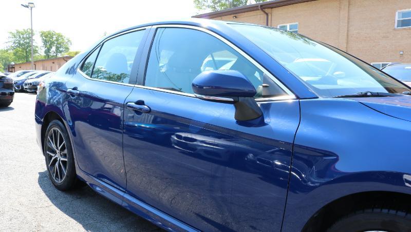 Toyota Camry SE Nightshade Auto (Natl) 2023