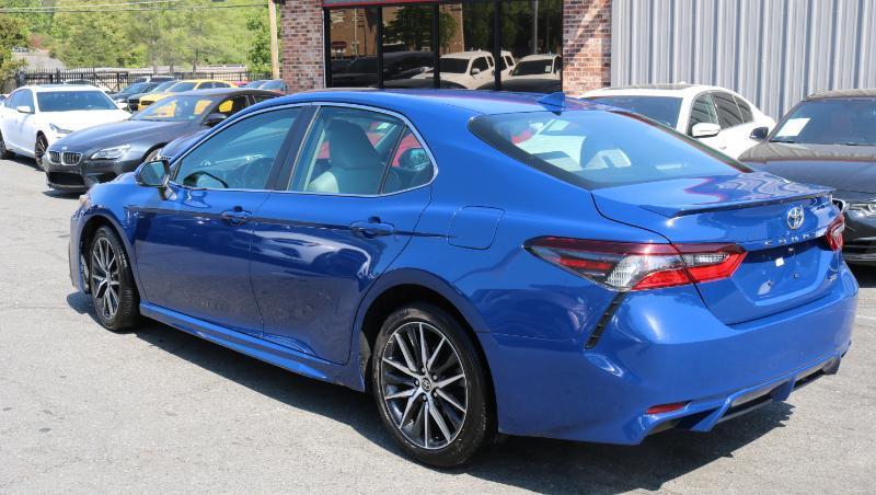 Toyota Camry SE Nightshade Auto (Natl) 2023