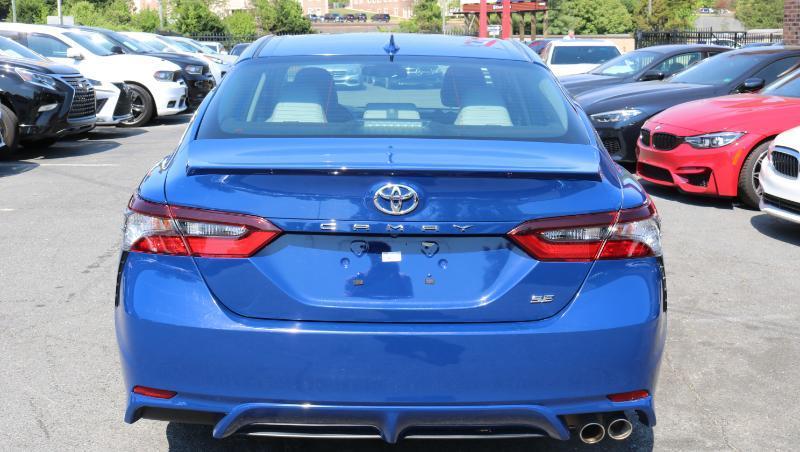 Toyota Camry SE Nightshade Auto (Natl) 2023