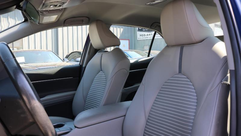 Toyota Camry SE Nightshade Auto (Natl) 2023